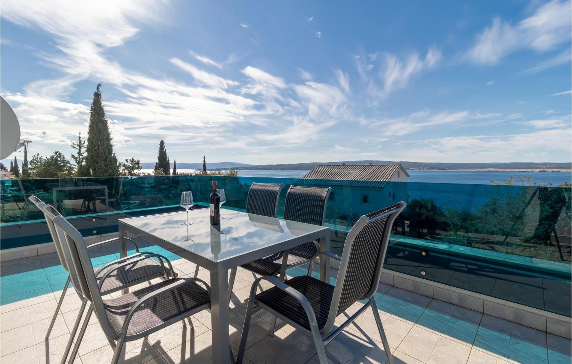 Stunning Apartment In Dramalj With House Sea View Exteriör bild
